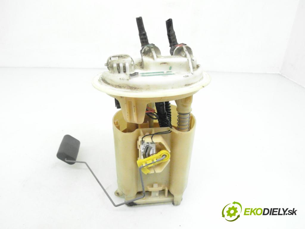 RENAULT CLIO II (BB_, CB_) HB 1999 43,00 1.2 8V 58 1149,00 Pumpa paliva 09745659903 ; 8200027963