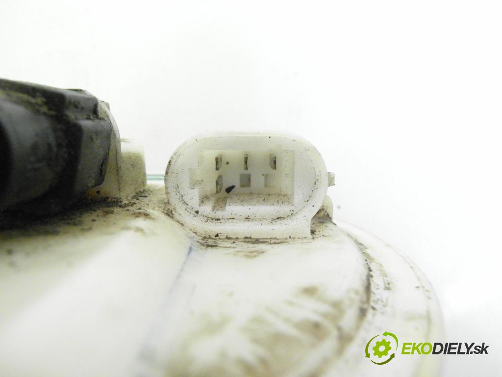 RENAULT CLIO II (BB_, CB_) HB 1999 43,00 1.2 8V 58 1149,00 Pumpa paliva 09745659903 ; 8200027963