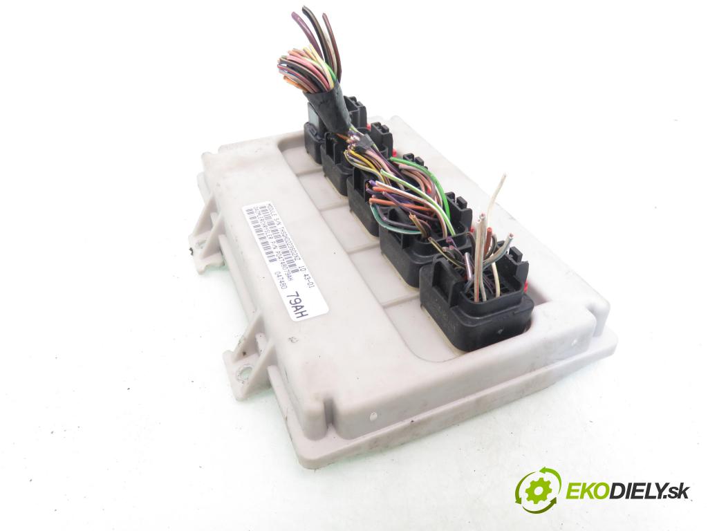 CHRYSLER VOYAGER IV (RG, RS) MINIVAN 2003 108,00 2.4 - EDZ 2429,00 MODUL BSI P04748079AH ; 04748079AH