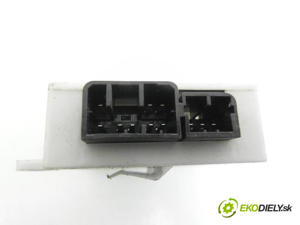 FIAT SEICENTO / 600 (187_) HB 2001 40,00 1.1 54 - 176 B2.000 1108,00 spinačka / imobilizéra IMMO / Riadiaca jednotka 6160050705 ; 46820324 ; 46533994
