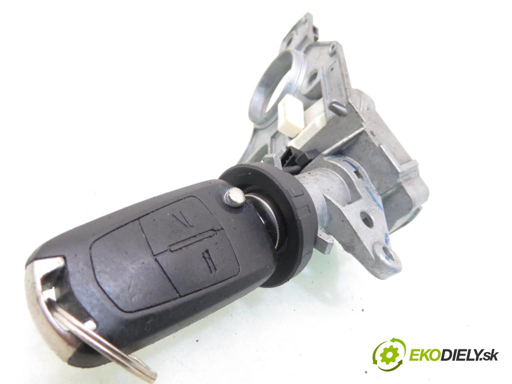 OPEL ASTRA H GTC (L08) COUPE 2006 88,00 1.9 8V CDTI 120 - Z 19 DT 1910,00 spinačka / zámky N0501882 ; 2421430