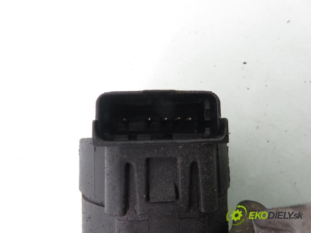 VOLVO V50 (MW) KOMBI 2005 100,00 2.0 D 136 - D 4204 T (PSA) 1997,00 VENTIL EGR