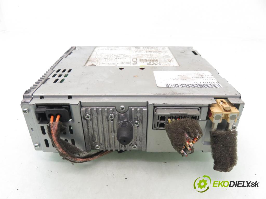 VOLVO V50 (MW) KOMBI 2005 100,00 2.0 D 136 - D 4204 T (PSA) 1997,00 RADIO CD 30725691 ; 52187245 ; VO1650
