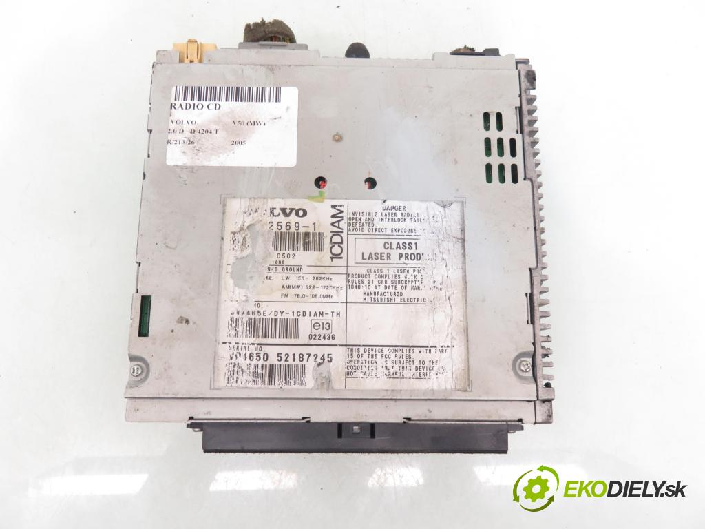 VOLVO V50 (MW) KOMBI 2005 100,00 2.0 D 136 - D 4204 T (PSA) 1997,00 RADIO CD 30725691 ; 52187245 ; VO1650
