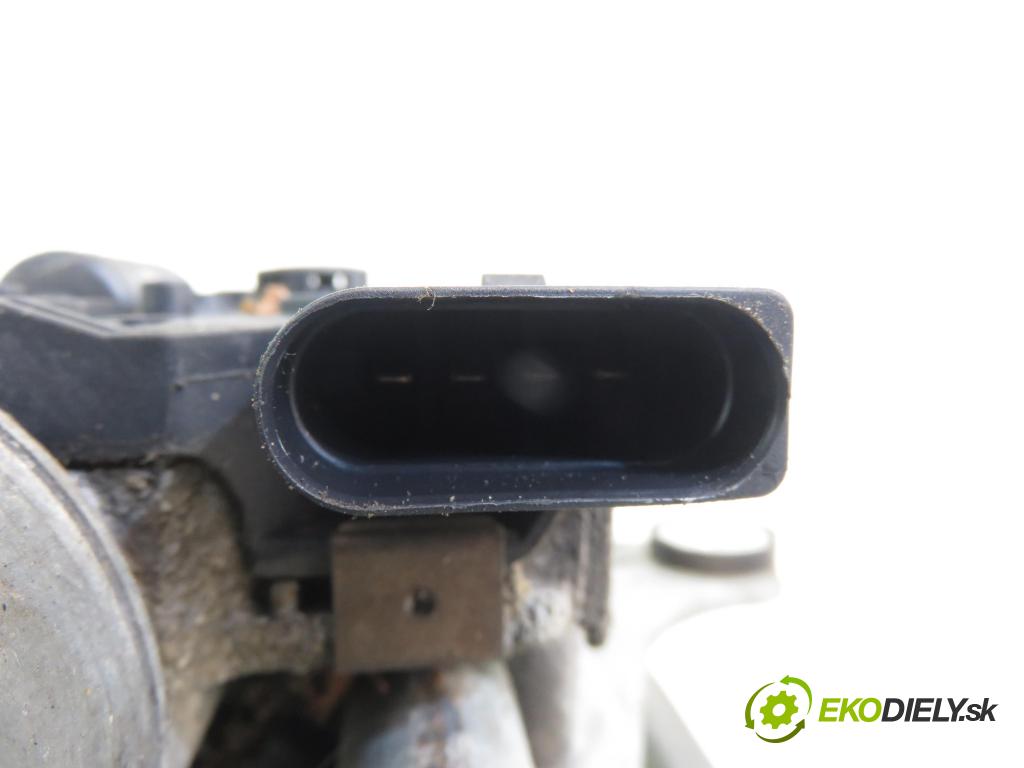 VOLVO S80 II (AS) SEDAN 2009 107,00 2.0 FlexFuel - B 4204 S4 1999,00 Motorček stieračov 3397020958 ; 1397220585 ; 0390241624