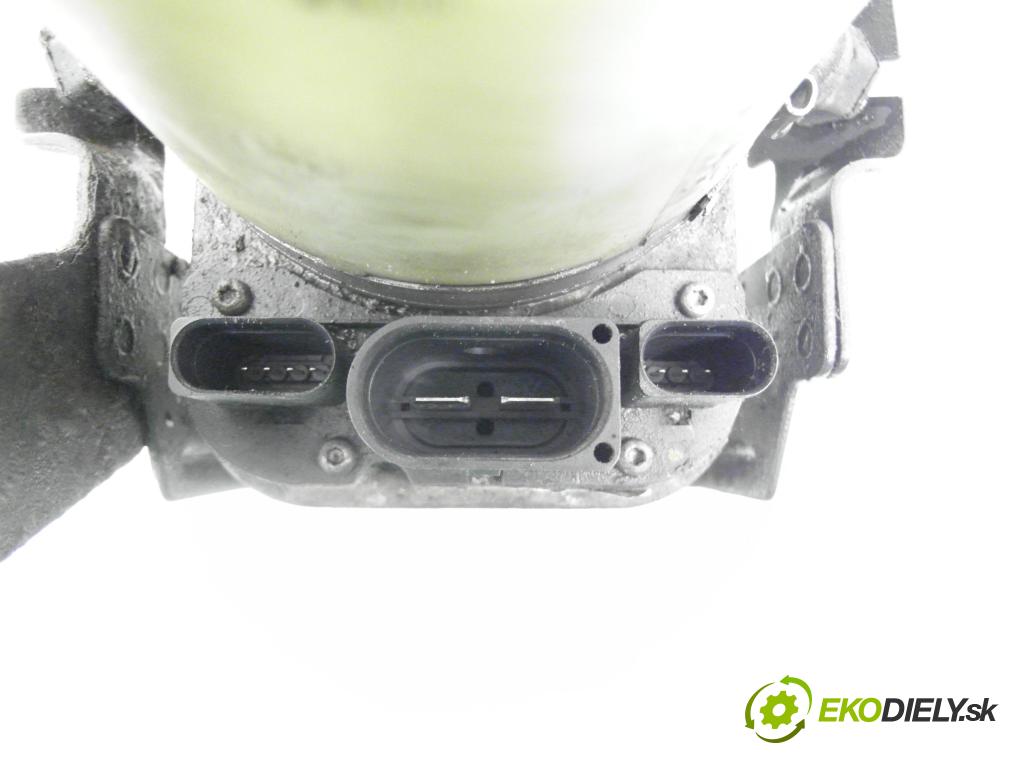 VW POLO (9N_) HB 2003 40,00 1.2 6V 54 - AWY 1198,00 Pumpa servočerpadlo 6Q0423371 ; 6Q0423156S ; 6Q2423051T