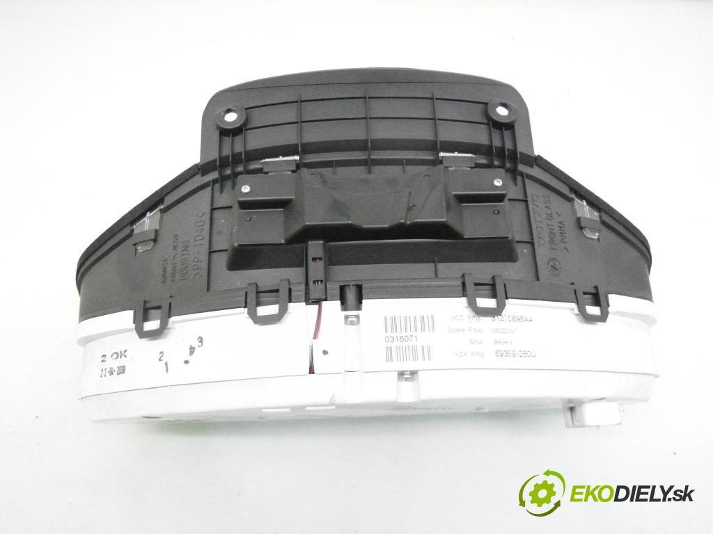 VOLVO S80 II (AS) SEDAN 2009 107,00 2.0 FlexFuel - B 4204 S4 1999,00 Prístrojovka elektrický 31270898AA ; 36002597 ; 69399260U
