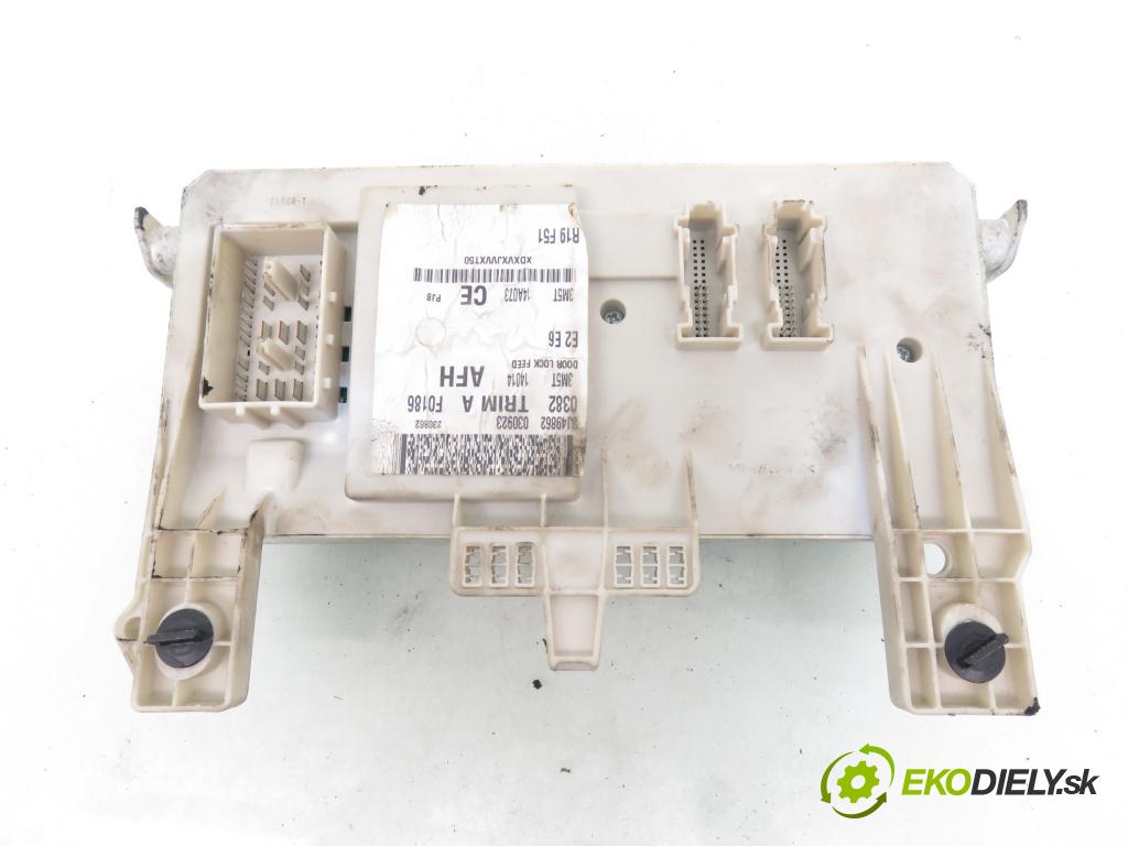 FORD FOCUS C-MAX (DM2) MINIVAN 2003 88,00 1.8 - CSDA 1798,00 MODUL BSI 3M5T14A073CF ; 3M5T14014