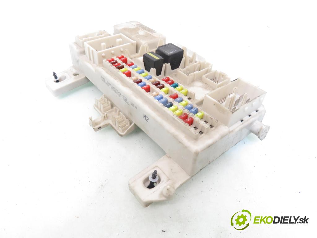 FORD FOCUS C-MAX (DM2) MINIVAN 2003 88,00 1.8 - CSDA 1798,00 MODUL BSI 3M5T14A073CF ; 3M5T14014