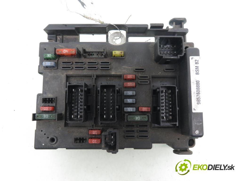 PEUGEOT 307 (3A/C) HB 2001 66,00 2.0 HDi 90 - RHY (DW10TD) 1997,00 MODUL BSM 9657608880