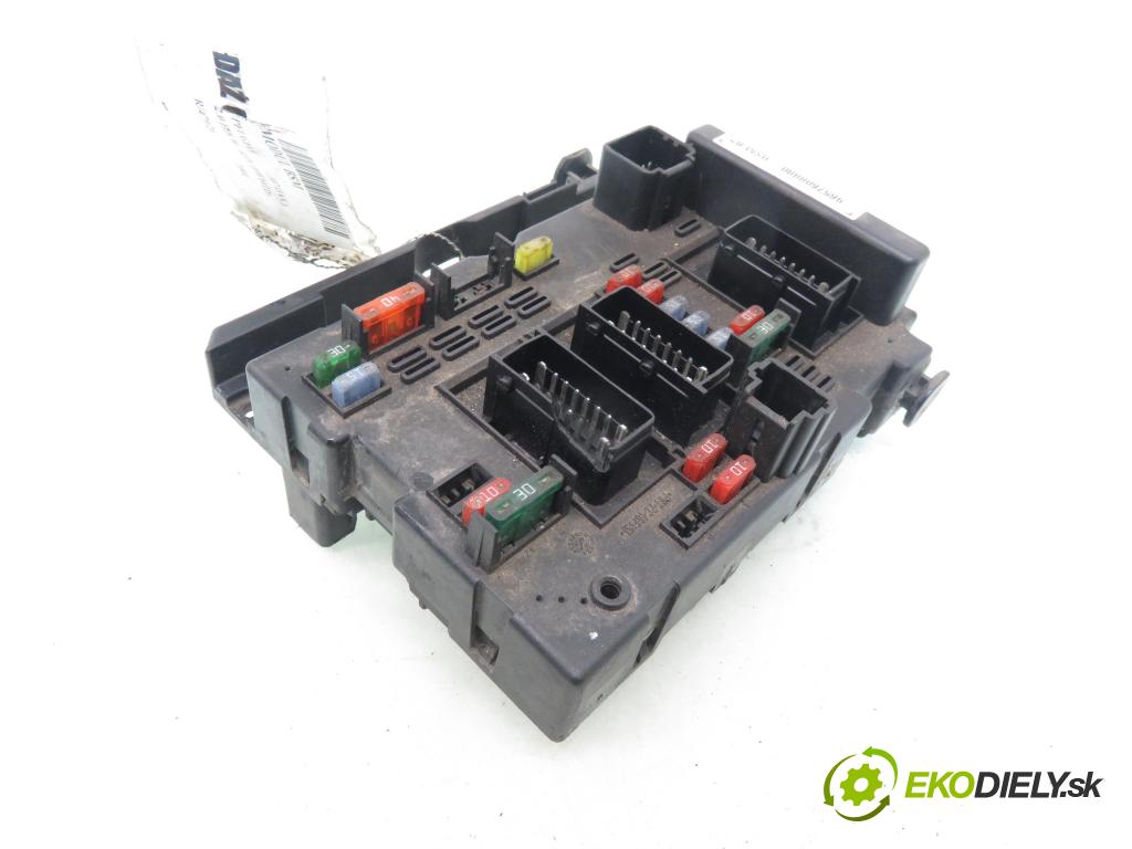 PEUGEOT 307 (3A/C) HB 2001 66,00 2.0 HDi 90 - RHY (DW10TD) 1997,00 MODUL BSM 9657608880