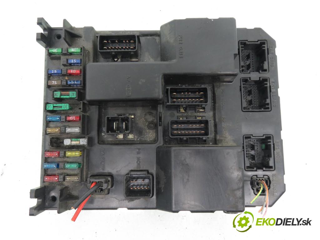 PEUGEOT 307 (3A/C) HB 2001 66,00 2.0 HDi 90 - RHY (DW10TD) 1997,00 MODUL BSI 9651197680A ; 9651196980A