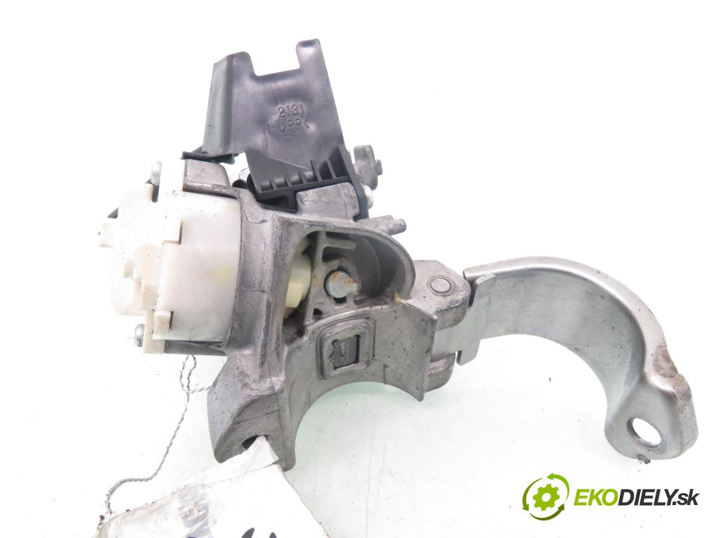 TOYOTA COROLLA (_E12_) SEDAN 2007 66,00 1.4 D-4D 90 - 1ND-TV 1364,00 spinačka 45020424 ; 8978342020 ; 626712000 (Spínacia skrinka)