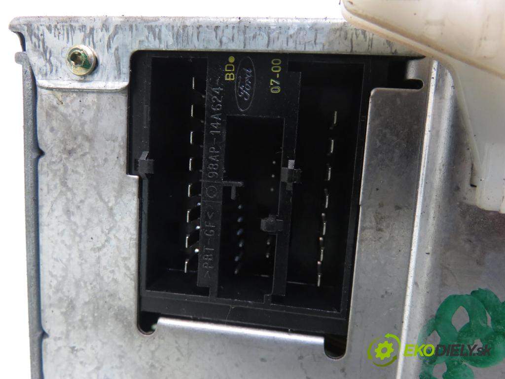 FORD FOCUS (DAW, DBW) HB 2001 74,00 1.6 16V - FYDA 1596,00 RADIO Modul 98AP18K876BC