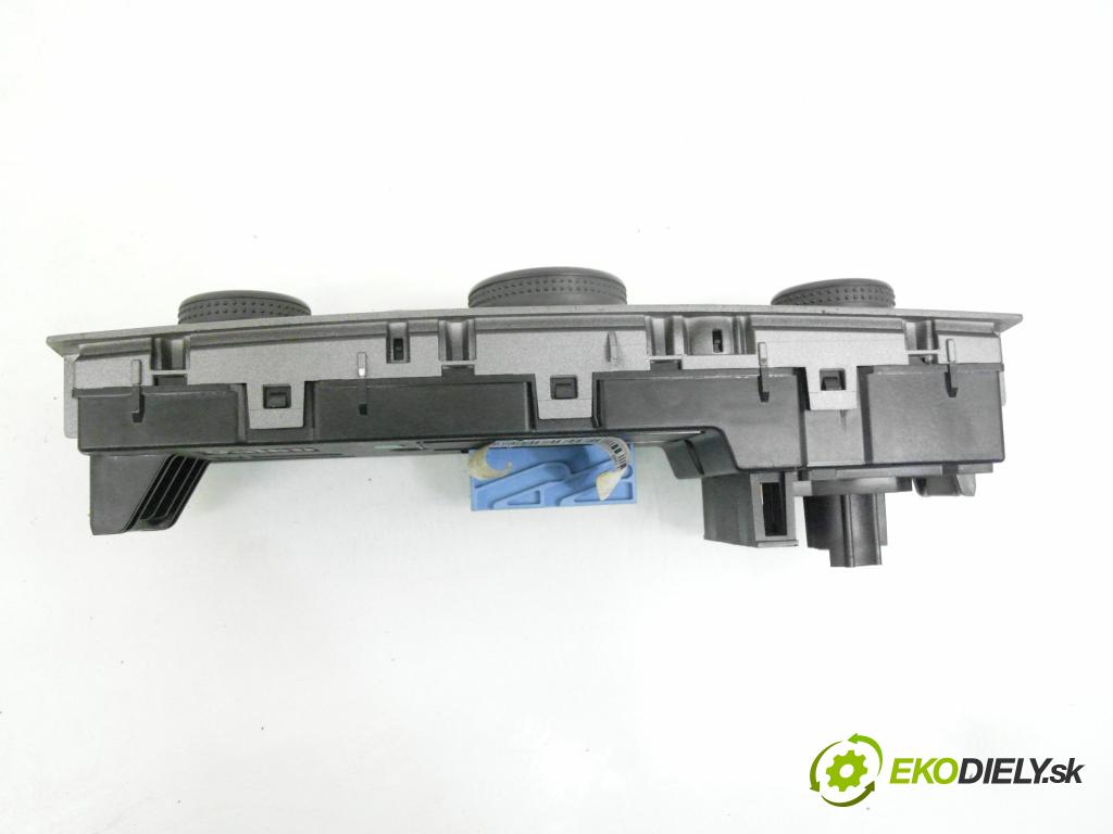 OPEL VECTRA C GTS (Z02) LIFTBACK 2004 92,00 2.2 DTI 16V 125 - Y 22 DTR 2172,00 Panel topení KLIMATRONIK 69550001 ; 13138190 ; MCP3200