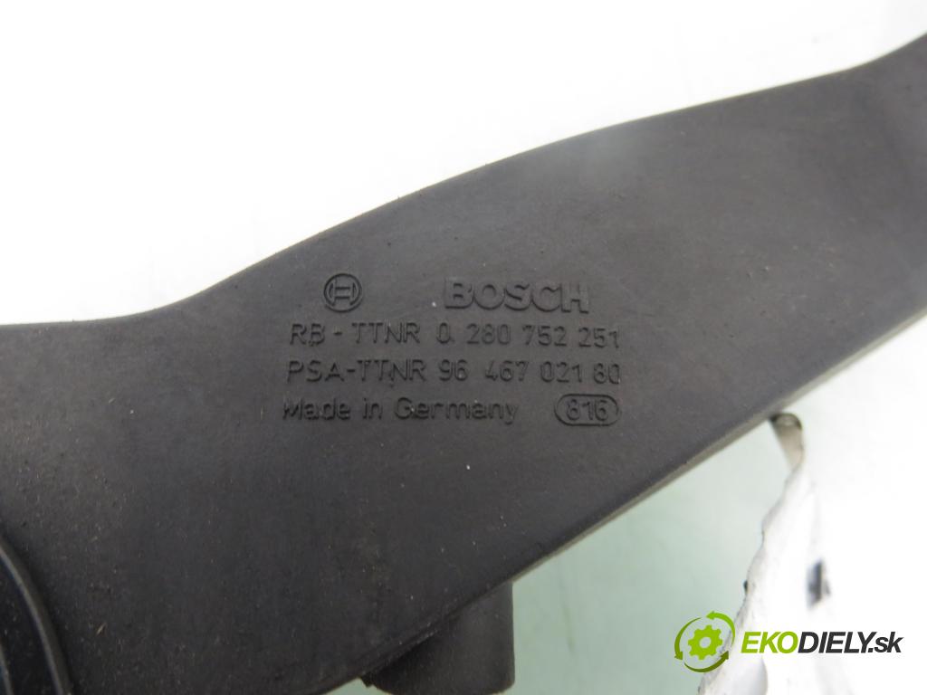 PEUGEOT 307 (3A/C) HB 2004 50,00 1.4 HDi - 8HZ (DV4TD) 1398,00 Potenciometer plynu F00C3E2429 ; 0280752251 (Potenciometer plynového pedálu)
