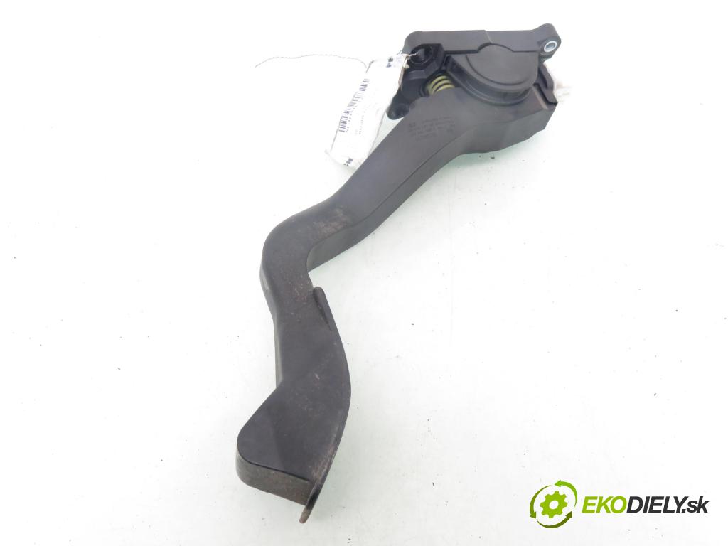PEUGEOT 307 (3A/C) HB 2004 50,00 1.4 HDi - 8HZ (DV4TD) 1398,00 Potenciometer plynu F00C3E2429 ; 0280752251 (Potenciometer plynového pedálu)
