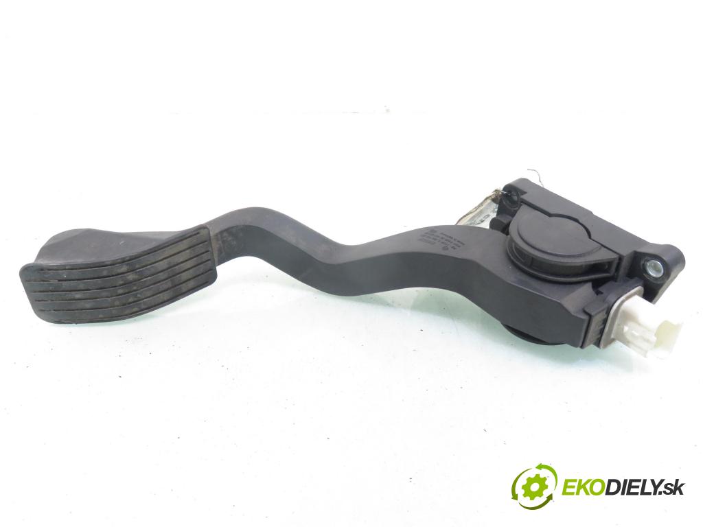 PEUGEOT 307 (3A/C) HB 2004 50,00 1.4 HDi - 8HZ (DV4TD) 1398,00 Potenciometer plynu F00C3E2429 ; 0280752251 (Potenciometer plynového pedálu)