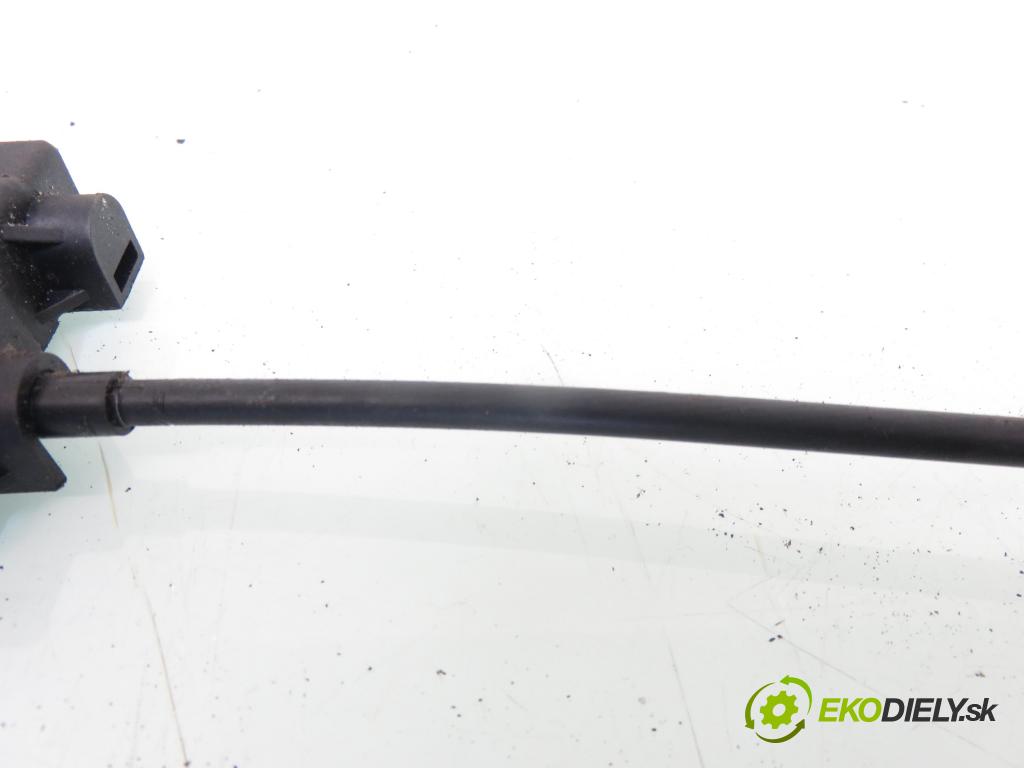 RENAULT KANGOO / GRAND KANGOO II (KW0/1_) KOMBIVAN 2009 63,00 1.5 dCi (KW0B) - K9K 802 1461,00 zámok 8200197604