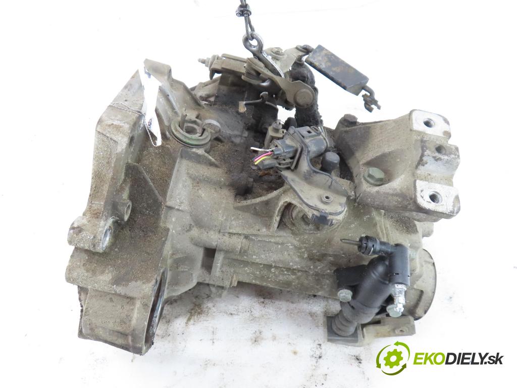 VW GOLF IV (1J1) HB 2001 55,00 1.4 16V - APE 1390,00 Prevodovka MANUALNA DUW