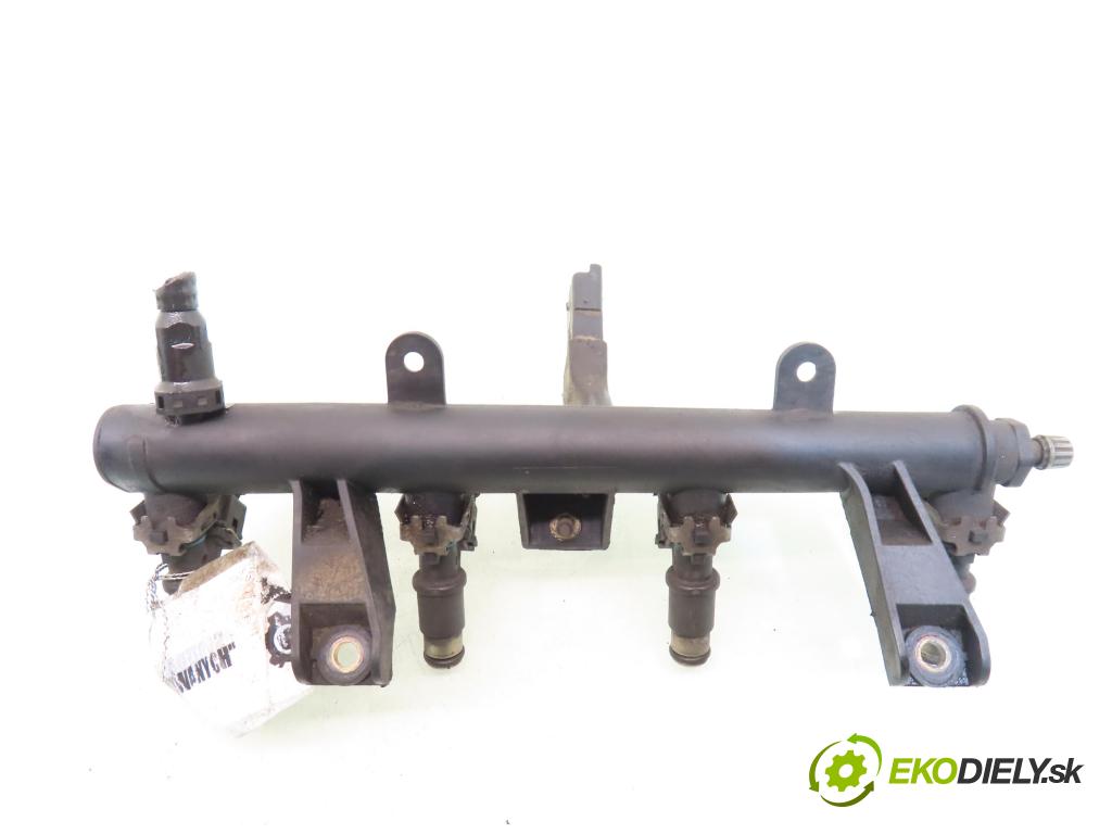 PEUGEOT 206 liftback (2A/C) HB 2004 55,00 1.4 75 - KFW 1360,00 lišta vstřikovací 9628982980D ; 9638128080 (Vstřikovací lišta)