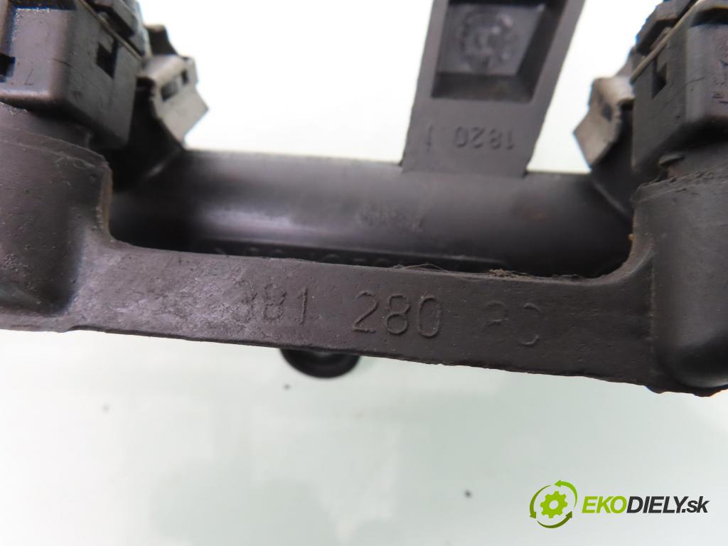 PEUGEOT 206 liftback (2A/C) HB 2004 55,00 1.4 75 - KFW 1360,00 Lišta vstrekovacia 9628982980D ; 9638128080 (Vstrekovacia lišta)