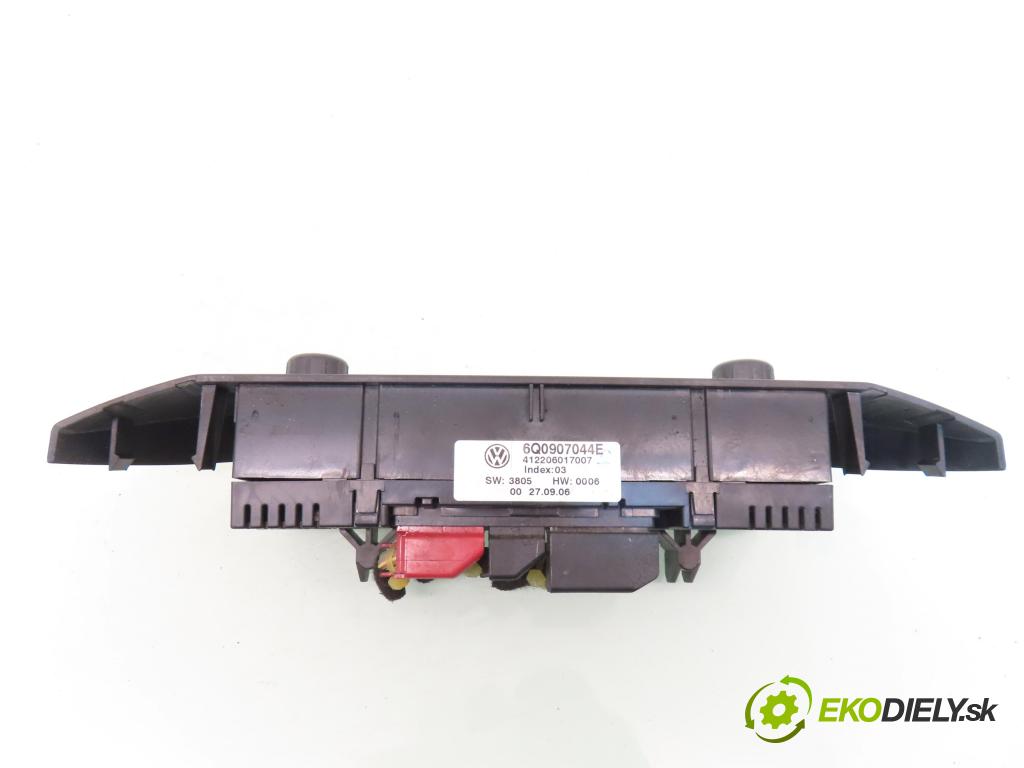 VW POLO (9N_) HB 2006 51,00 1.4 TDI - BNM 1422,00 Panel topení KLIMATRONIK 6Q0907044E