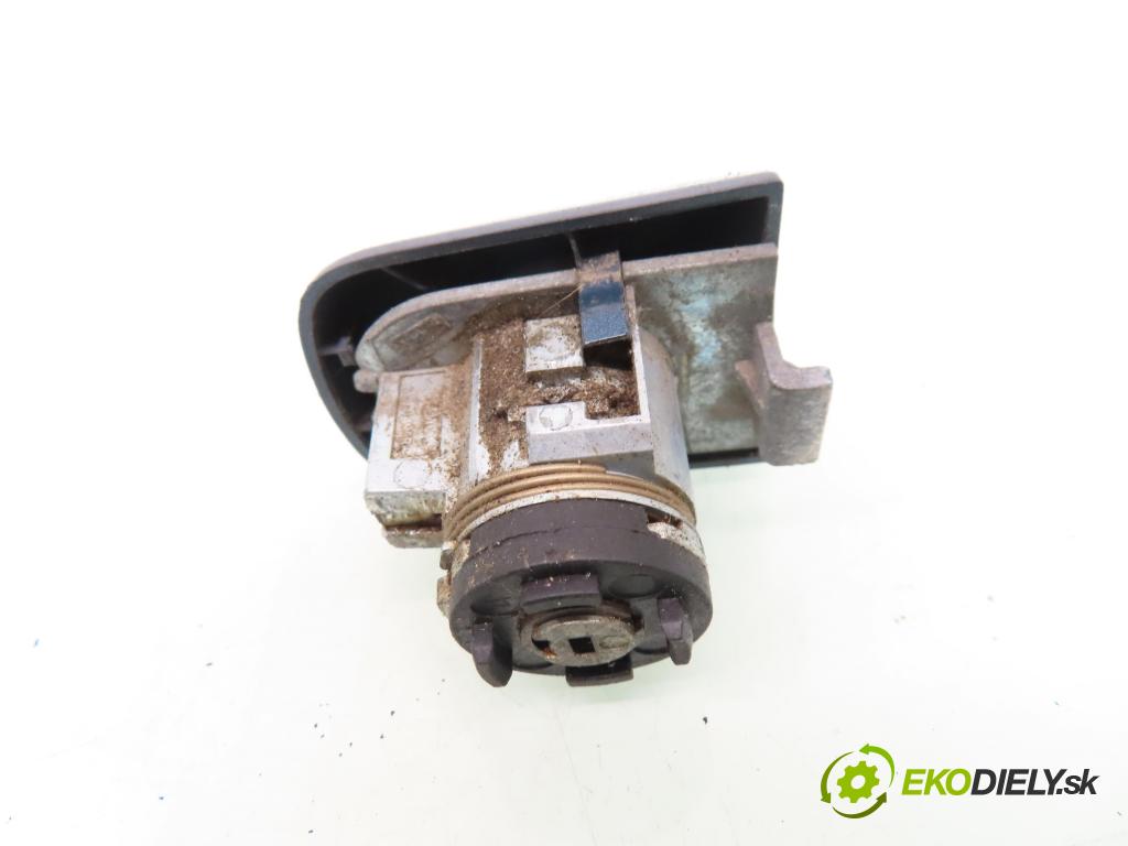 VOLVO C30 (533) HB 2008 100,00 2.0 D 136 - D 4204 T 1997,00 spinačka / zámky 31252481