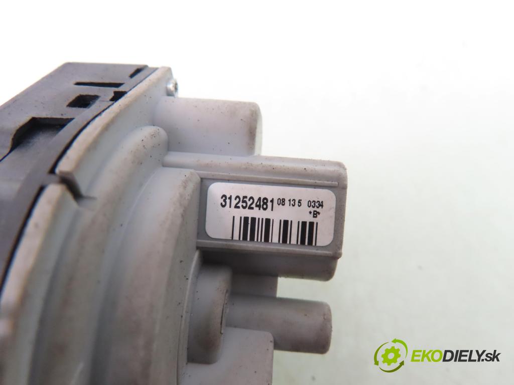 VOLVO C30 (533) HB 2008 100,00 2.0 D 136 - D 4204 T 1997,00 spinačka / zámky 31252481