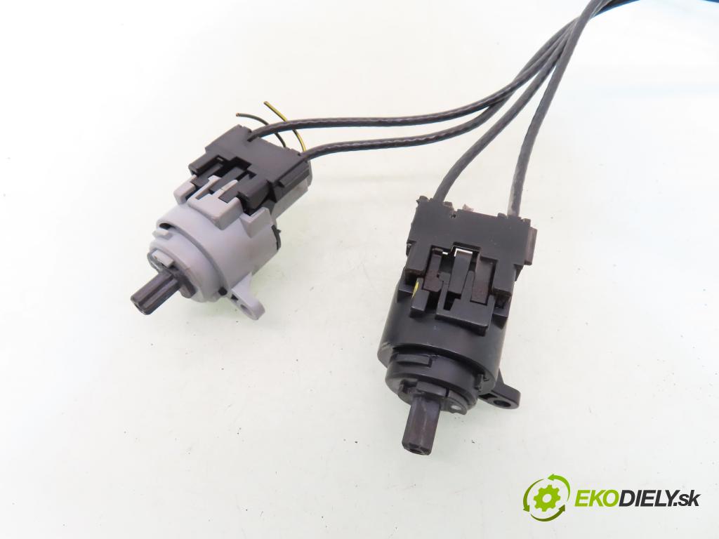 FORD FOCUS (DAW, DBW) HB 1998 55,00 1.4 16V - FXDA 1388,00 Lanko panel kúrenia 98AB11504AE ; 98AB11503AE