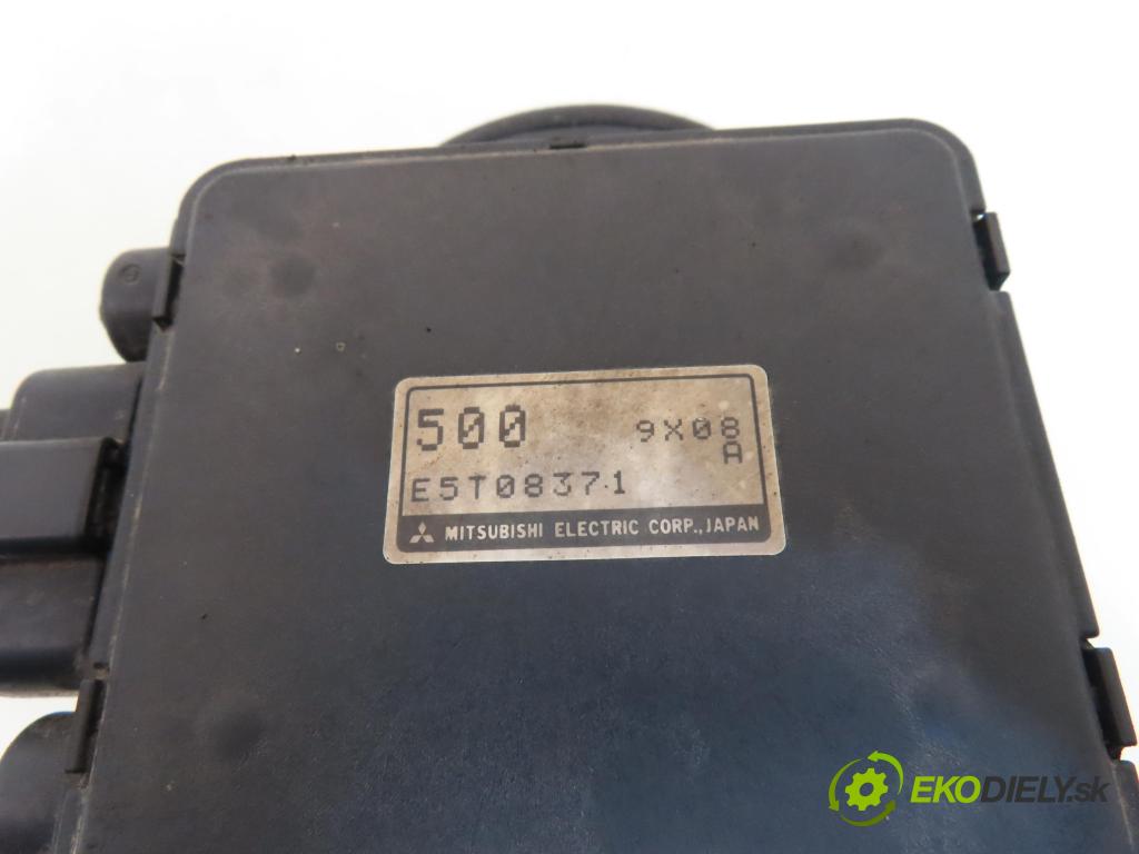 MITSUBISHI CARISMA (DA_) SEDAN 1997 66,00 1.6 (DA1A) - 4G92 (SOHC 16V) 1597,00 váha vzduchu vzduchu E5T08371