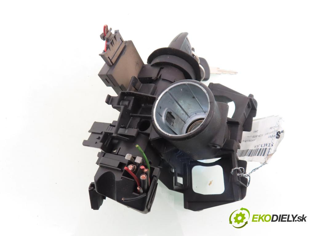 OPEL ASTRA G liftback (T98) HB 2003 74,00 2.0 DTI 16V - X 20 DTH 1995,00 spinačka 90589313 ; 90589389 ; 24413106 (Spínacia skrinka)