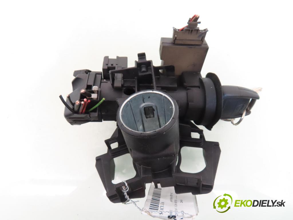 OPEL ASTRA G liftback (T98) HB 2003 74,00 2.0 DTI 16V - X 20 DTH 1995,00 spinačka 90589313 ; 90589389 ; 24413106 (Spínacia skrinka)