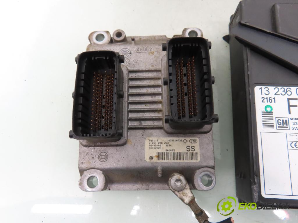 OPEL CORSA C (X01) HB 2006 55,00 1.2 16V 75 - Z 12 XE 1199,00 spinačka / imobilizéra IMMO / Riadiaca jednotka 0261208253 ; 55352622 ; 13173357WL