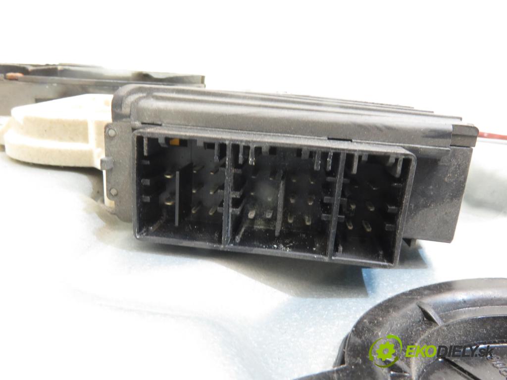 SEAT IBIZA III (6L1) HB 2003 55,00 1.4 16V - BBY 1390,00 Mechanizmus okien 3D 6L3837752 ; 6Q2959801A ; 6L3837756N