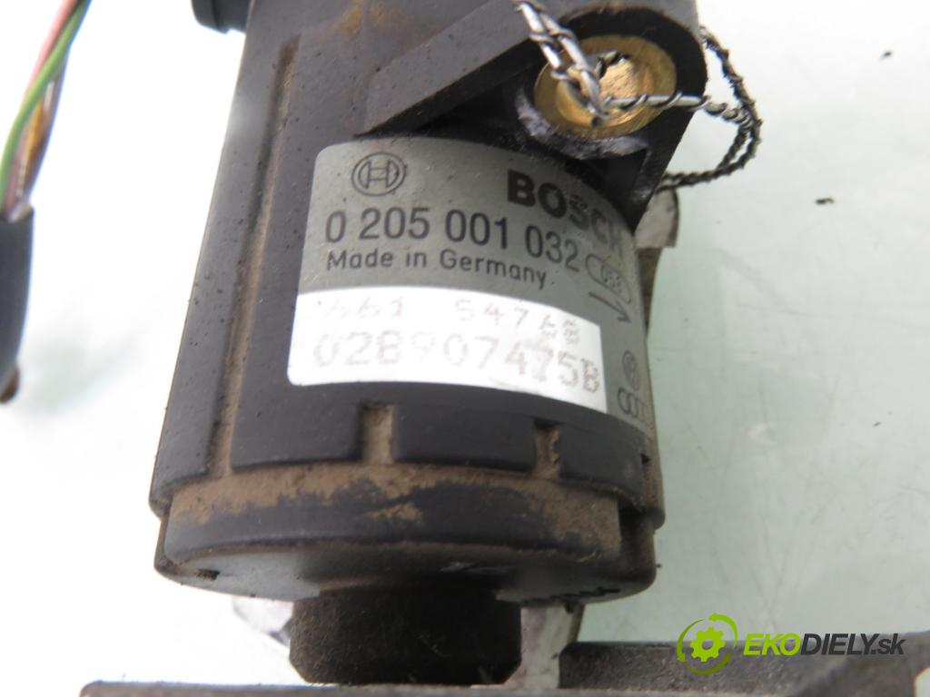 AUDI A4 (8D2, B5) SEDAN 1996 66,00 1.9 TDI - 1Z 1896,00 Potenciometer plynu 0205001032 ; 028907475B (Potenciometer plynového pedálu)