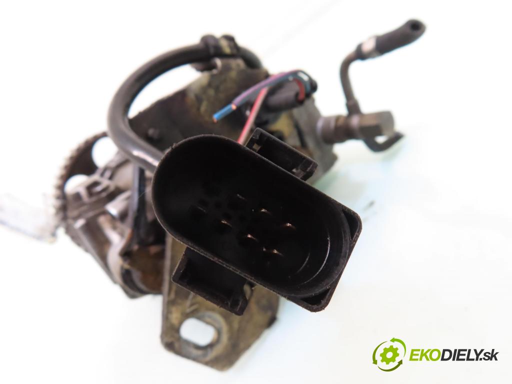 AUDI A4 (8D2, B5) SEDAN 1996 66,00 1.9 TDI - 1Z 1896,00 pumpa vstřikovací 0460404986 ; 028130110H (Vstřikovací čerpadlo)