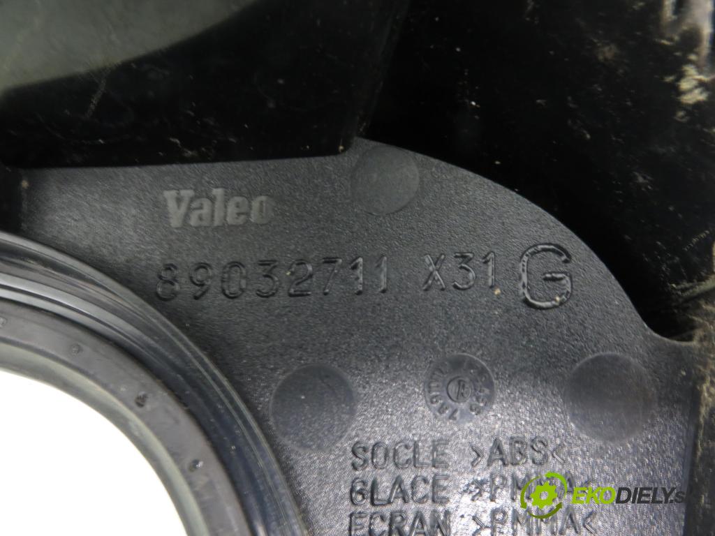 CITROEN C5 II (RC_) LIFTBACK 1999 80,00 1.6 HDi (RC8HZB) - 9HZ (DV6TED4) 1560,00 Svetlo ľavé zadné kufor 89032711X31G