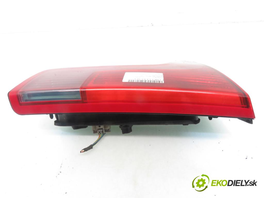 CITROEN C5 II (RC_) LIFTBACK 1999 80,00 1.6 HDi (RC8HZB) - 9HZ (DV6TED4) 1560,00 Svetlo ľavé zadné kufor 89032711X31G