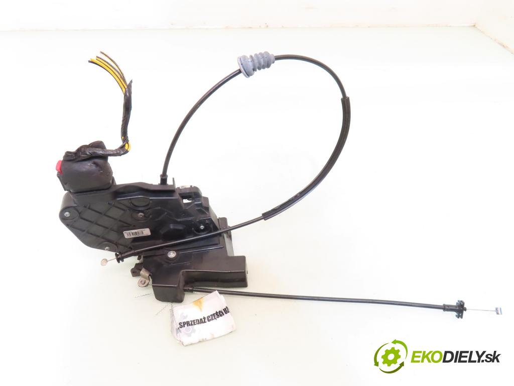 VOLVO C30 (533) HB 2008 100,00 2.0 D 136 - D 4204 T 1997,00 zámok 30799309