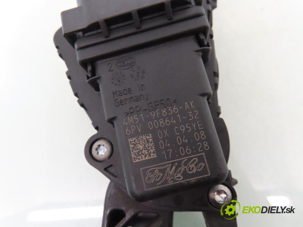 VOLVO C30 (533) HB 2008 100,00 2.0 D 136 - D 4204 T 1997,00 Potenciometer plynu 4M519F836AK ; 6PV00864132 (Potenciometer plynového pedálu)