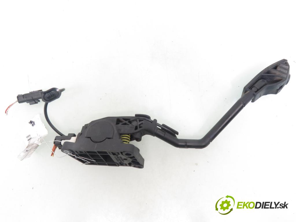 CITROEN C5 II (RC_) LIFTBACK 1999 80,00 1.6 HDi 109 - 9HZ 1560,00 Potenciometer plynu 9650341780 ; 0280755012 ; F00C3E2429 (Potenciometer plynového pedálu)
