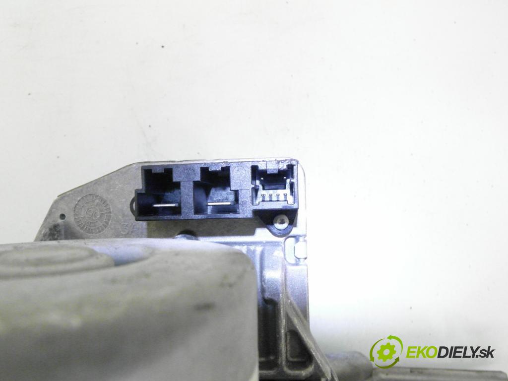 RENAULT MODUS / GRAND MODUS (F/JP0_) HB 2006 72,00 1.4 (JP01, JP0J) - K4J 770 1390,00 serv/podporovanie elektrické 8200307154A ; 54084732K ; 50300689LHD