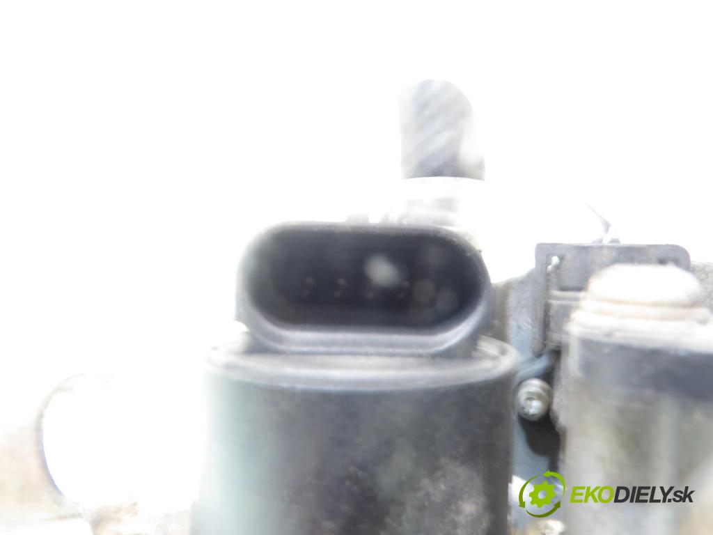PEUGEOT 206 liftback (2A/C) HB 1999 55,00 1.4 i 75 -  KFX 1361,00 pumpa servočerpadlo 9631411580 ; 9630501680 ; 26062661 (Servočerpadlo)