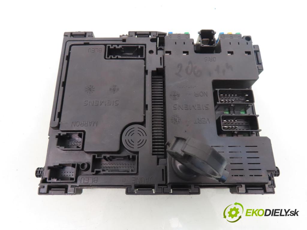 PEUGEOT 206 liftback (2A/C) HB 2001 440,00 1.1 i - HFX (TU1JP) 1124,00 MODUL BSI S105872300E ; 9626460880