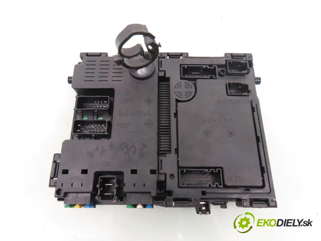 PEUGEOT 206 liftback (2A/C) HB 2001 440,00 1.1 i - HFX (TU1JP) 1124,00 MODUL BSI S105872300E ; 9626460880