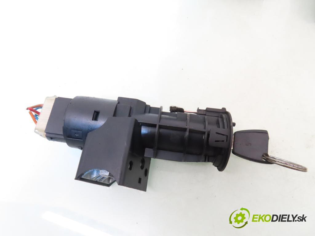 FIAT PUNTO (188_) HB 2002 44,00 1.2 60 - 188 A4.000 1242,00 spinačka / imobilizéra IMMO / Riadiaca jednotka IAW59FM2 ; 6160038904 ; 46759303