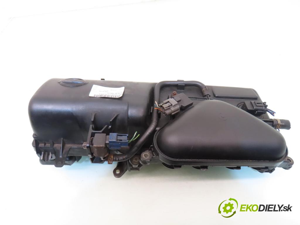 NISSAN MICRA III (K12) HB 2004 59,00 1.2 16V 80 - CG12DE 1240,00 Obal filtra vzduchu AX605 (Obal vzduchového filtra)