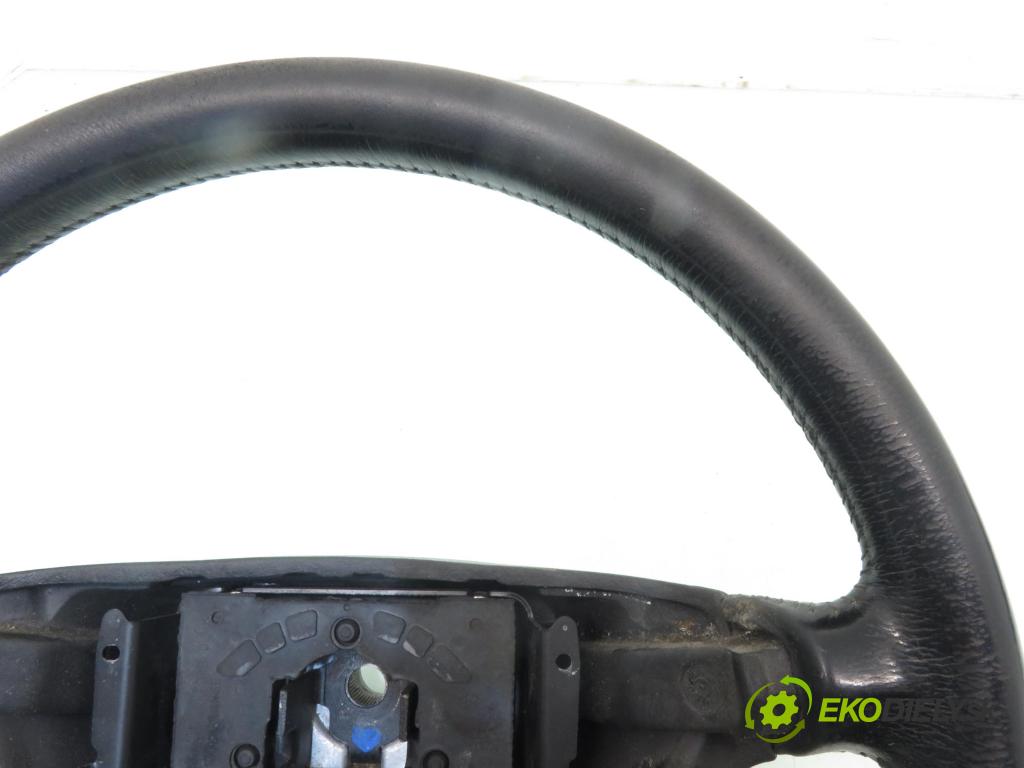 SAAB 9-3 (YS3D) LIFTBACK 1999 85,00 2.2 TiD - D223L 2171,00 Volant 4532255 ; 570553000 (Volant)