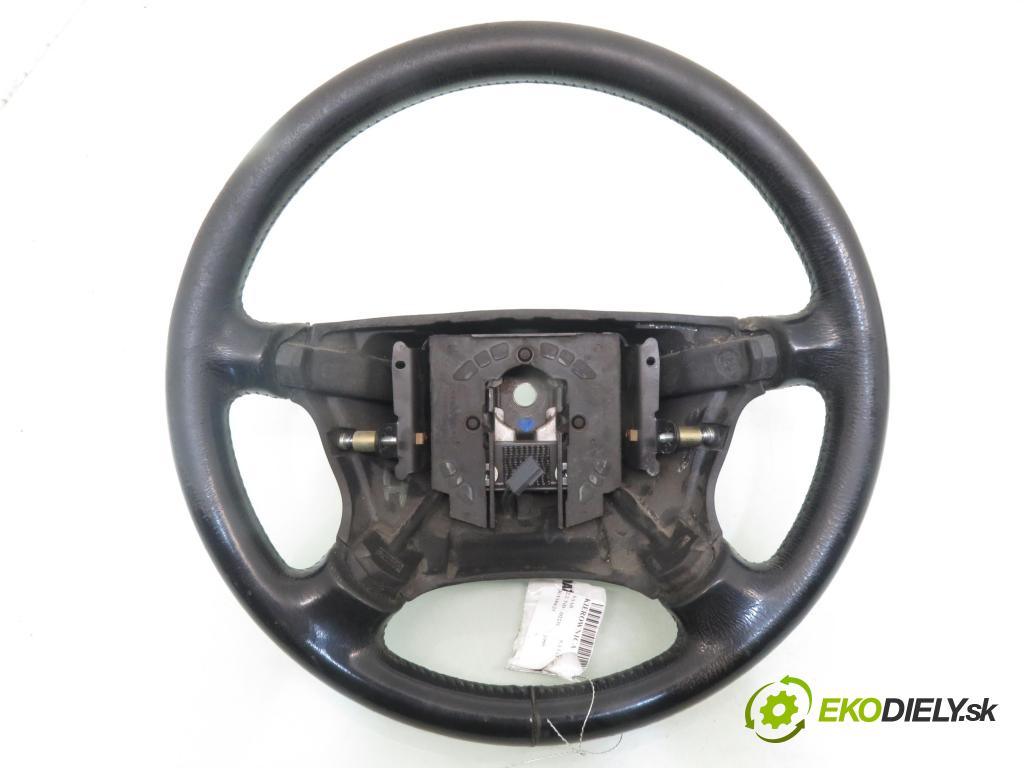 SAAB 9-3 (YS3D) LIFTBACK 1999 85,00 2.2 TiD - D223L 2171,00 Volant 4532255 ; 570553000 (Volant)